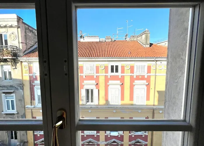 Foscolo Locazione Turistica Триест