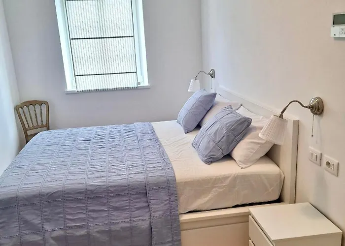 Foscolo Locazione Turistica *